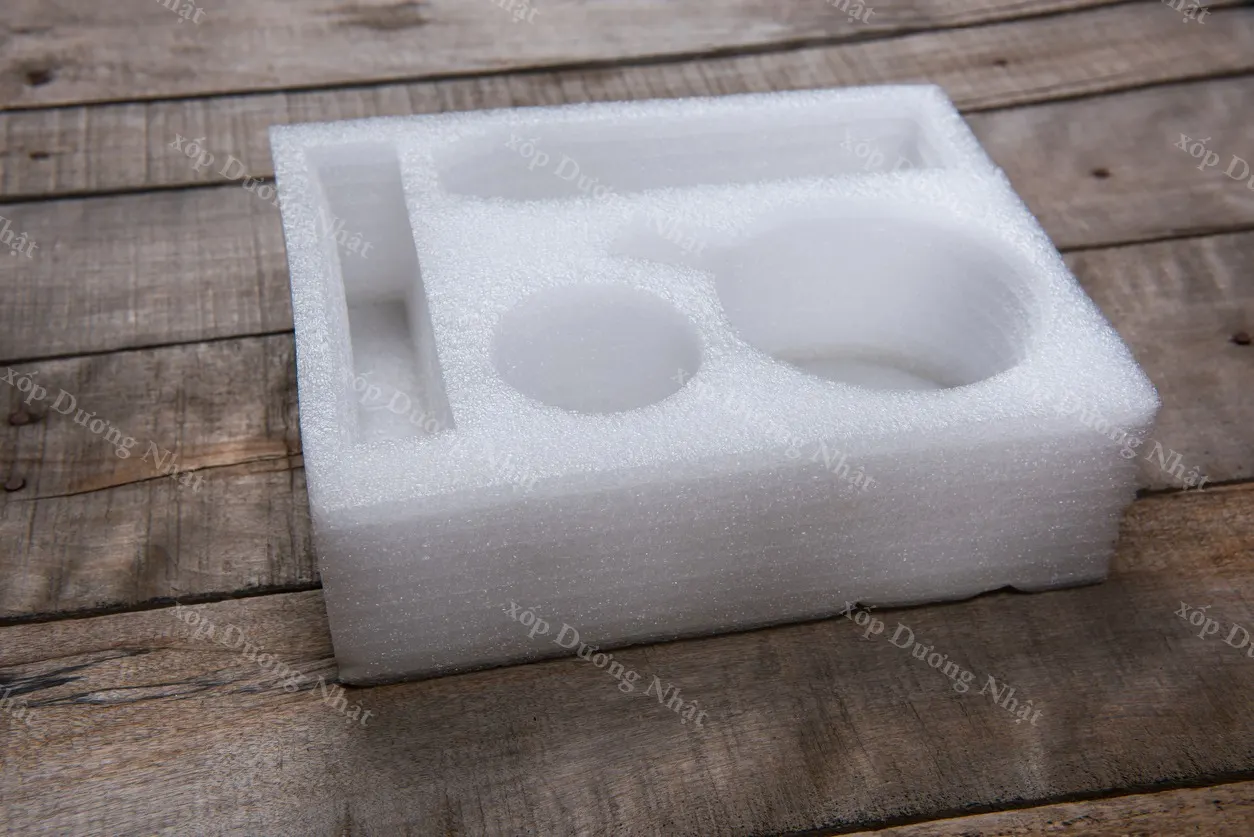 Hộp xốp PE Foam định hình