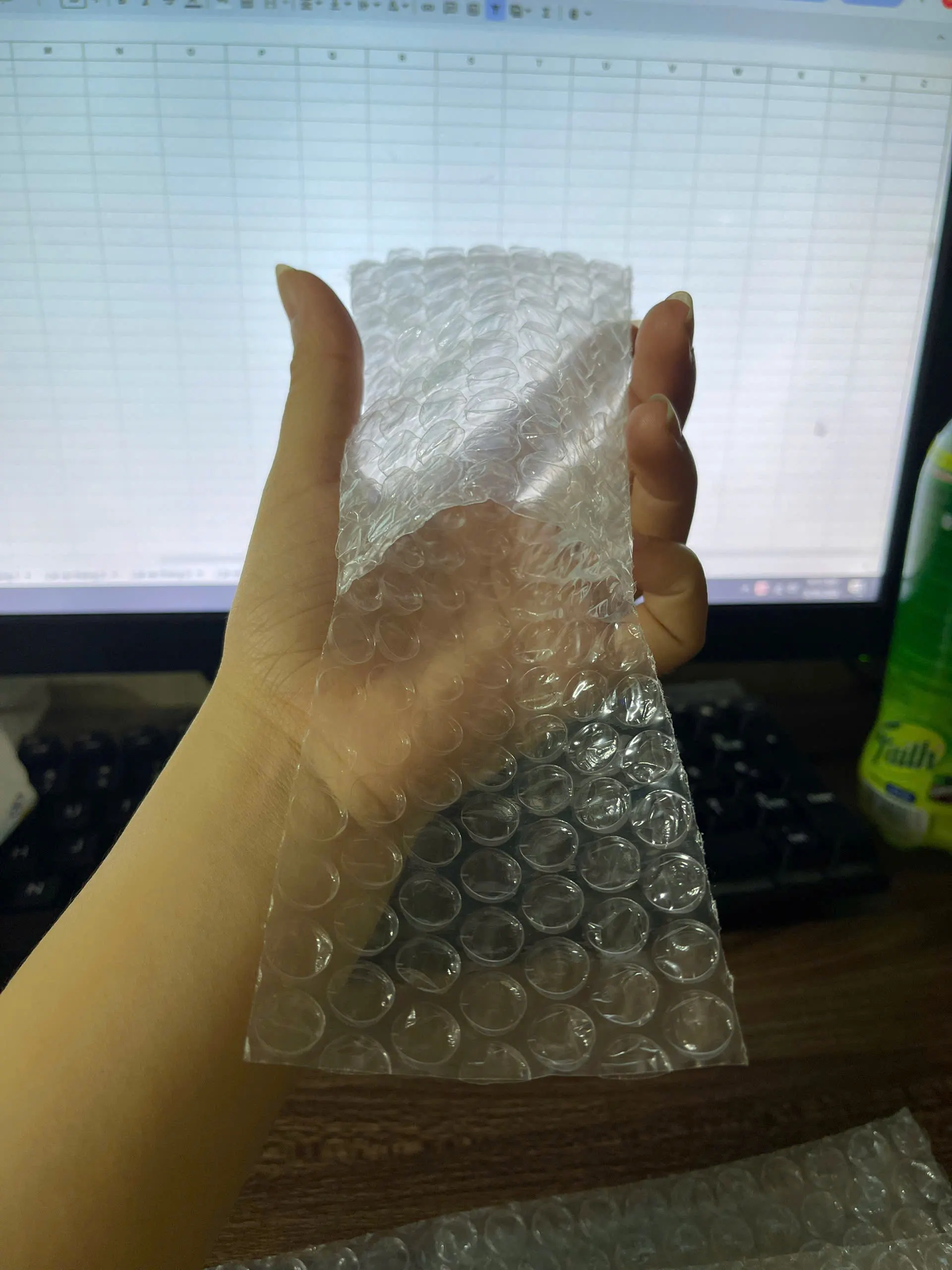 Túi xốp nổ đựng hàng hóa siêu tiện lợi